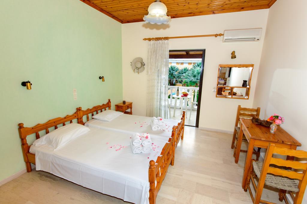Romantic Studios Lithakia  Chambre photo